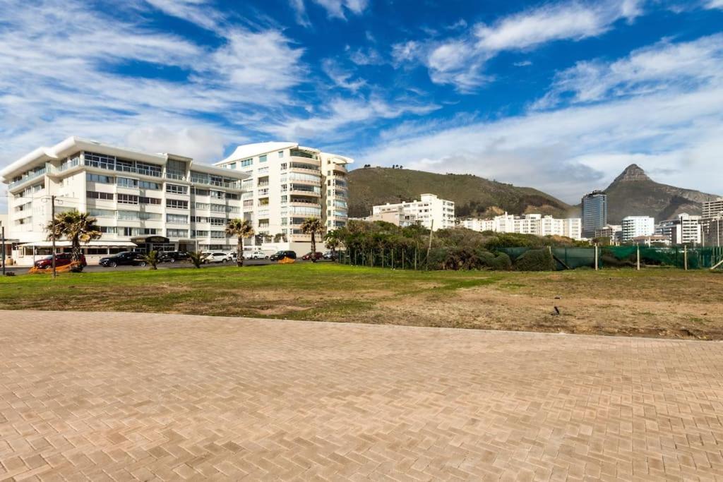 105 - Marvol On Hall Sea Point *